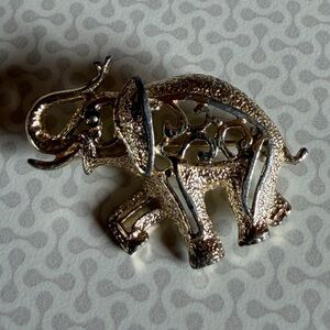 Sarah Coventry Vintage Gold Elephant Brooch